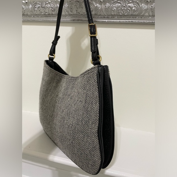 Coach Tweed Grey Herringbone Shoulder Bag. D1K-8162 - Picture 4 of 6